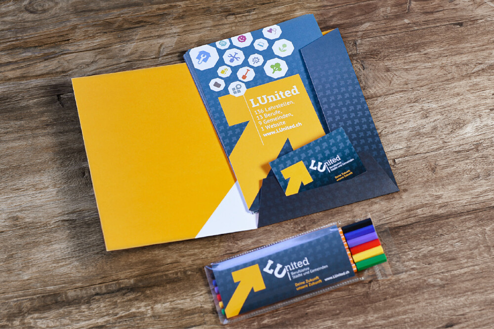 Mappe mit Flyer und Visitenkarte, Give-away Stabilo-Stifte – LUnited – Lehrberufe von Stadt und Gemeinden